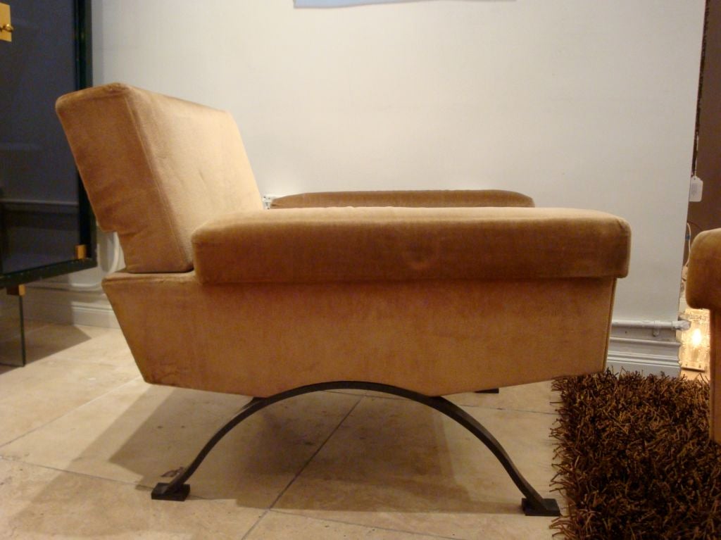Italian A Pair of Modernist Club Chairs by Augusto Bozzi for Saporiti