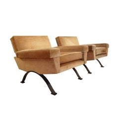 A Pair of Modernist Club Chairs by Augusto Bozzi for Saporiti