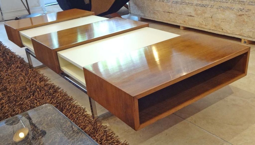 A Modernist Cocktail Table in Chrome, Lacquer and Mahogany In Excellent Condition In New York, NY