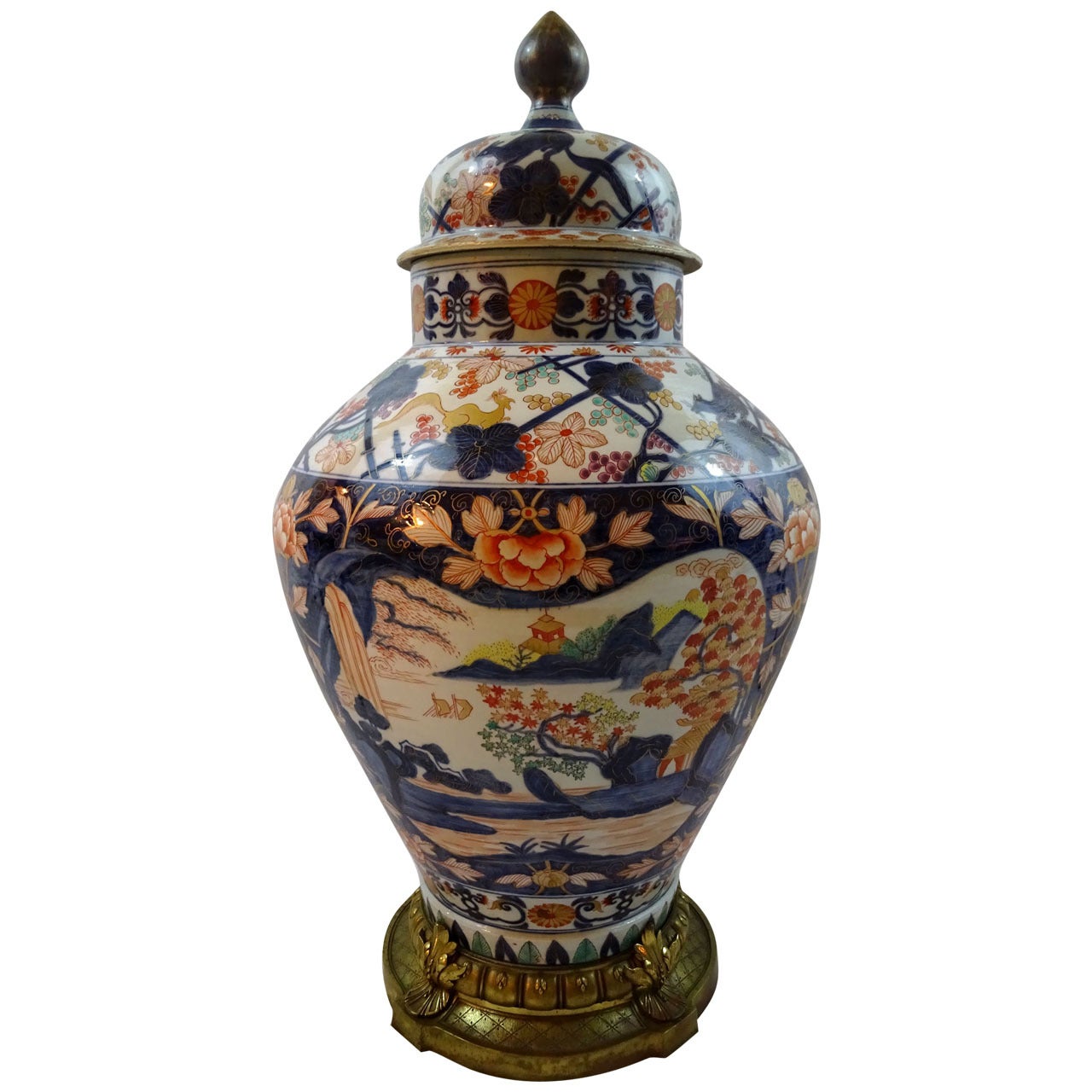 Early 19th Century Chinese Porcelain Vase in the Imari Taste For Sale