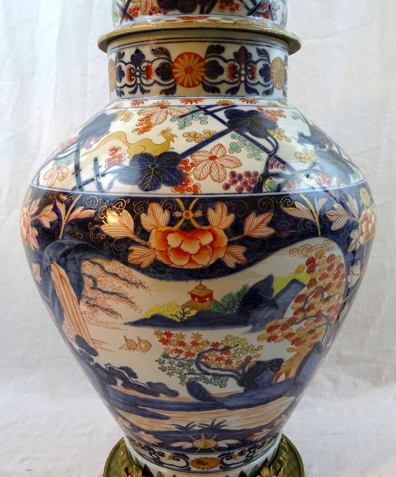 Chinese Export Early 19th Century Chinese Porcelain Vase in the Imari Taste For Sale