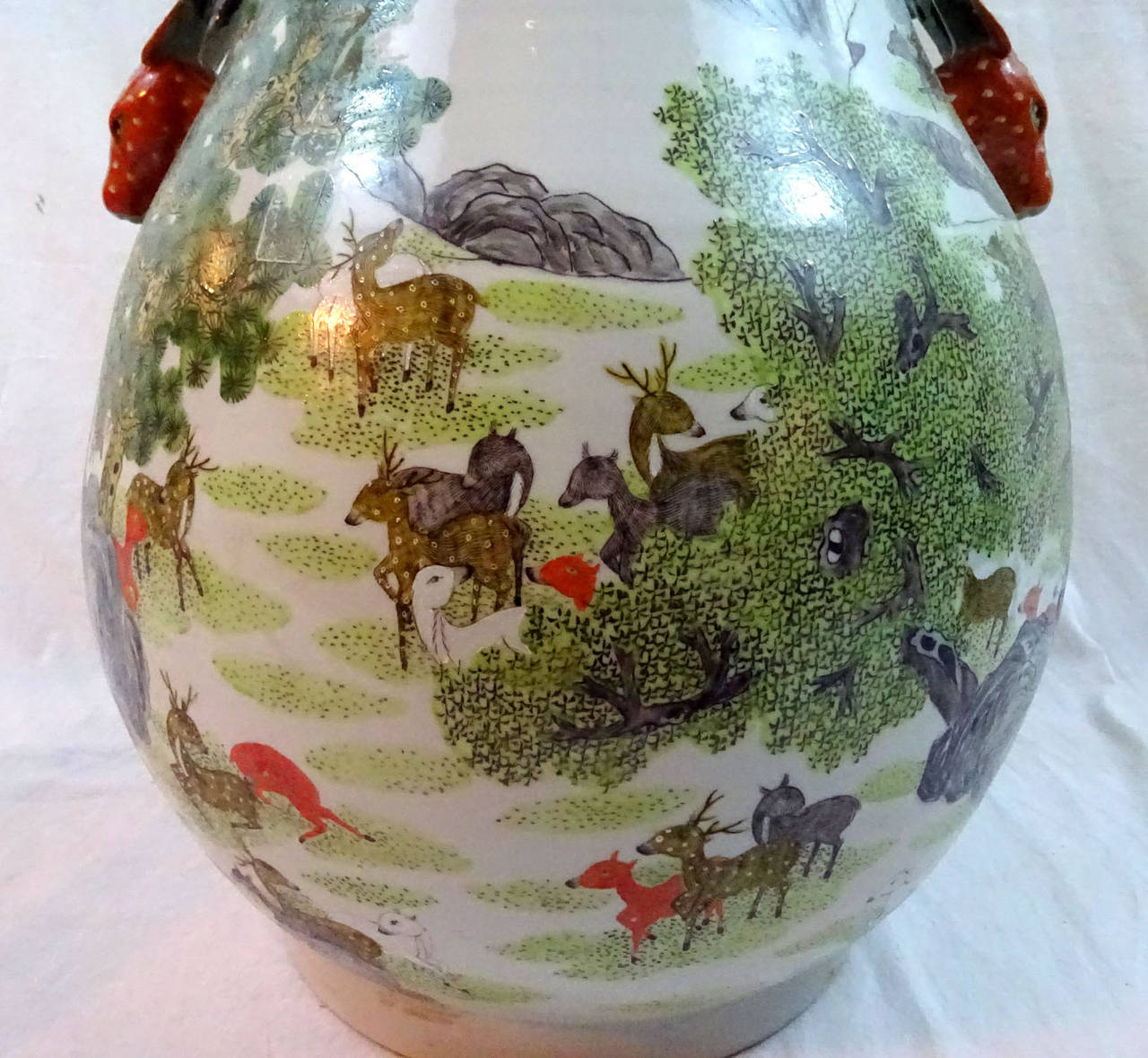 20th Century Chinese Porcelain Jar with Red Deer Head Handles In Excellent Condition In Dallas, TX
