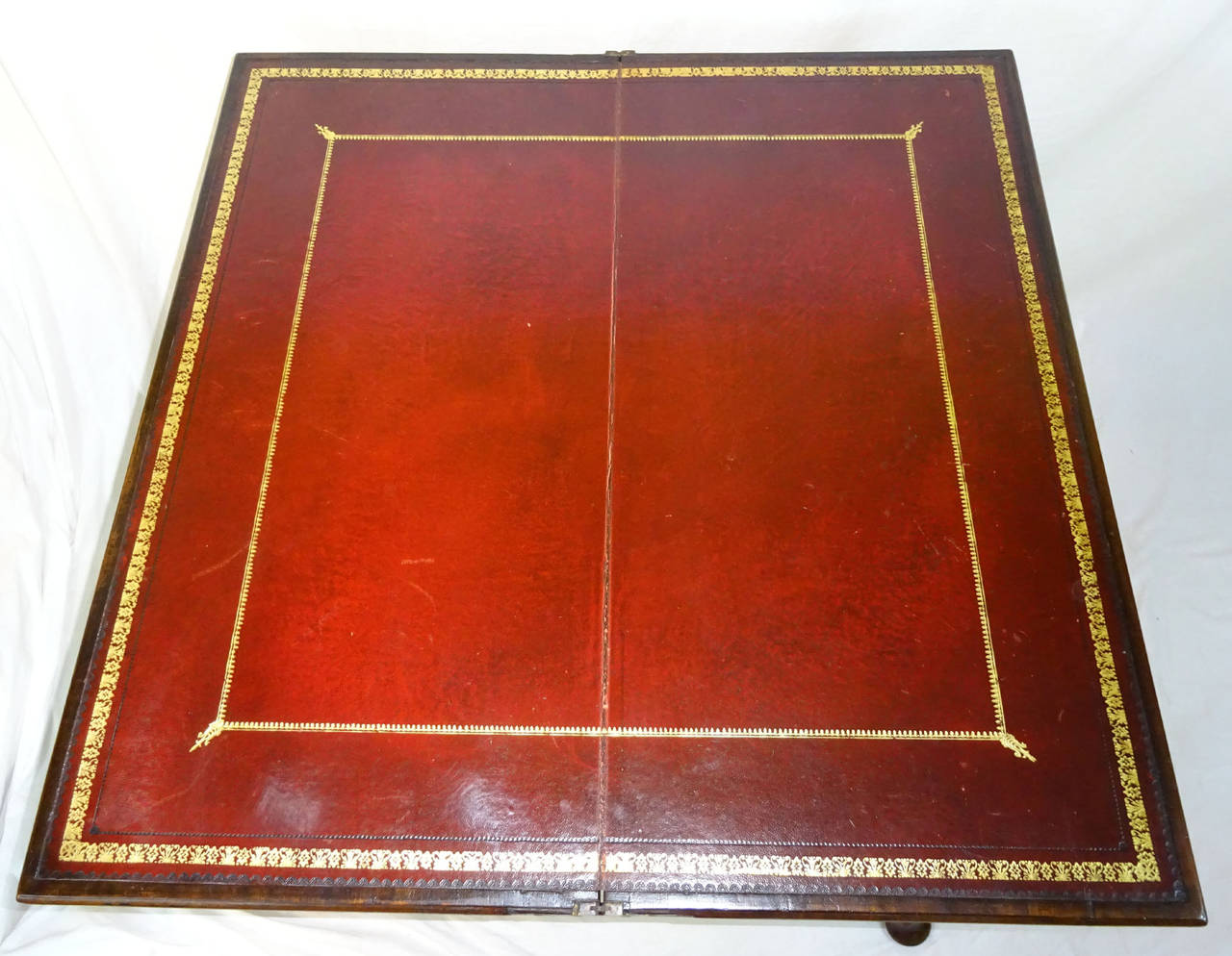 Leather 18th Century George II Mahogany Flip-Top Game Table For Sale