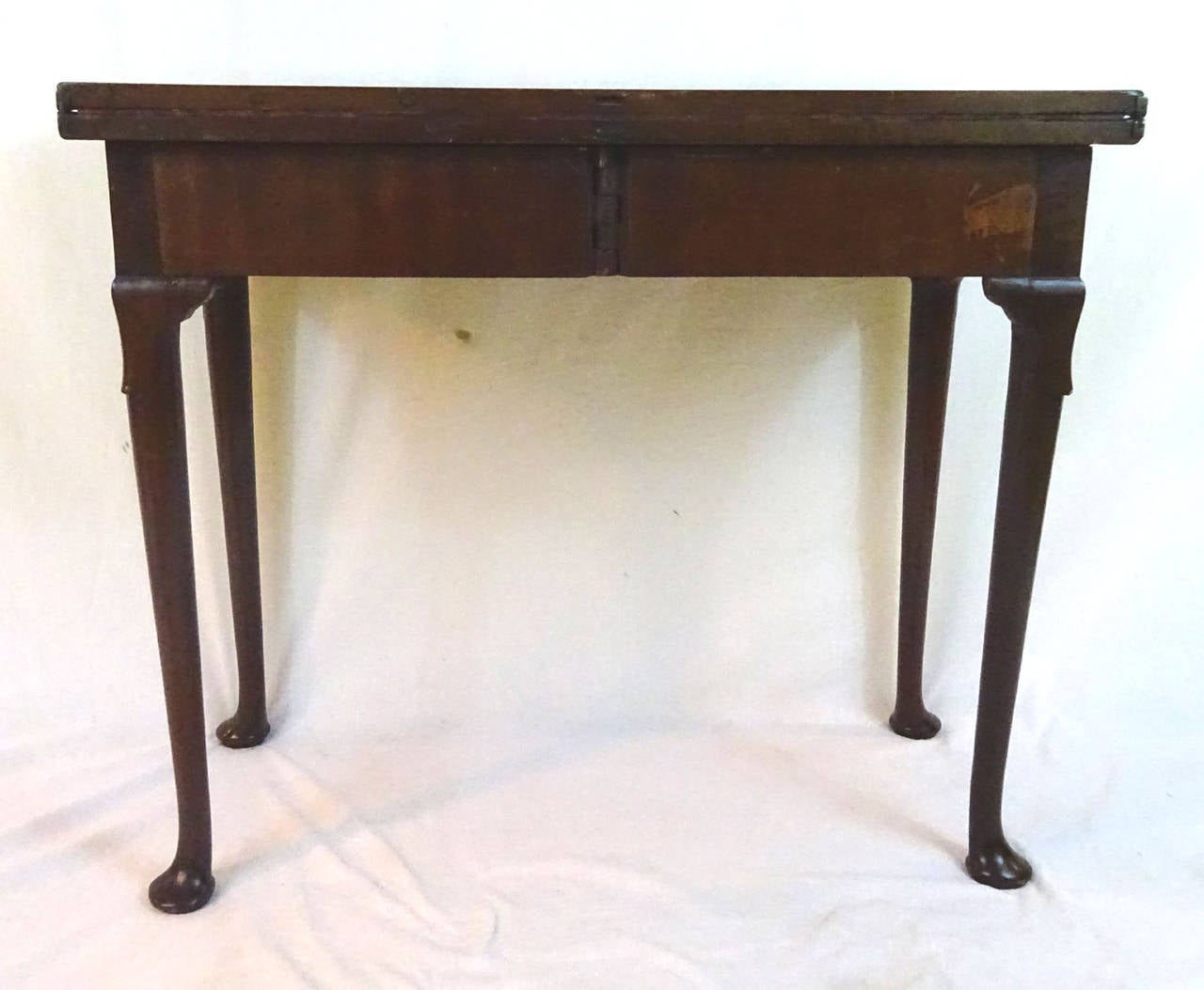 18th Century George II Mahogany Flip-Top Game Table For Sale 1