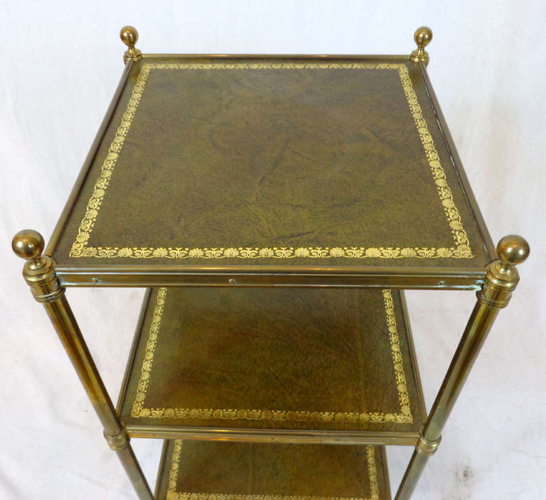 Mid-Century English Three-Tiered Brass Side Table In Excellent Condition In Dallas, TX