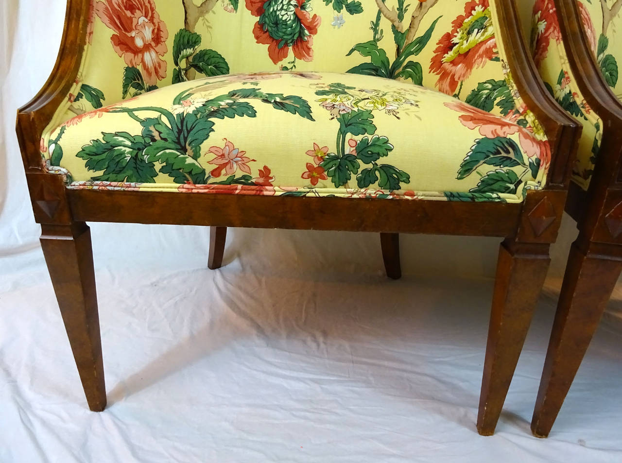 Pair of Mid-20th Century Left and Right Portrait Chairs 2