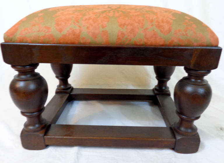 Early 20th Century English Tudor Style Footstool 3
