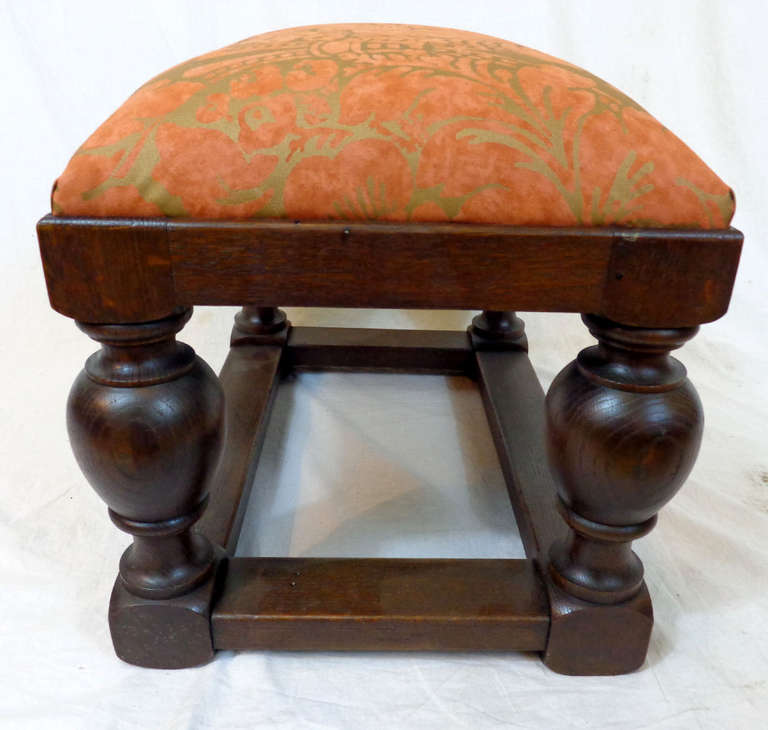 Early 20th Century English Tudor Style Footstool  5