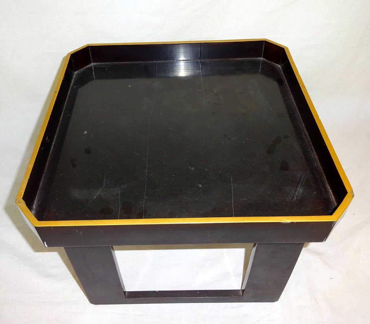 Early 20th Century Ebonized Lacquer Small Tray Table from the Orient For Sale 1