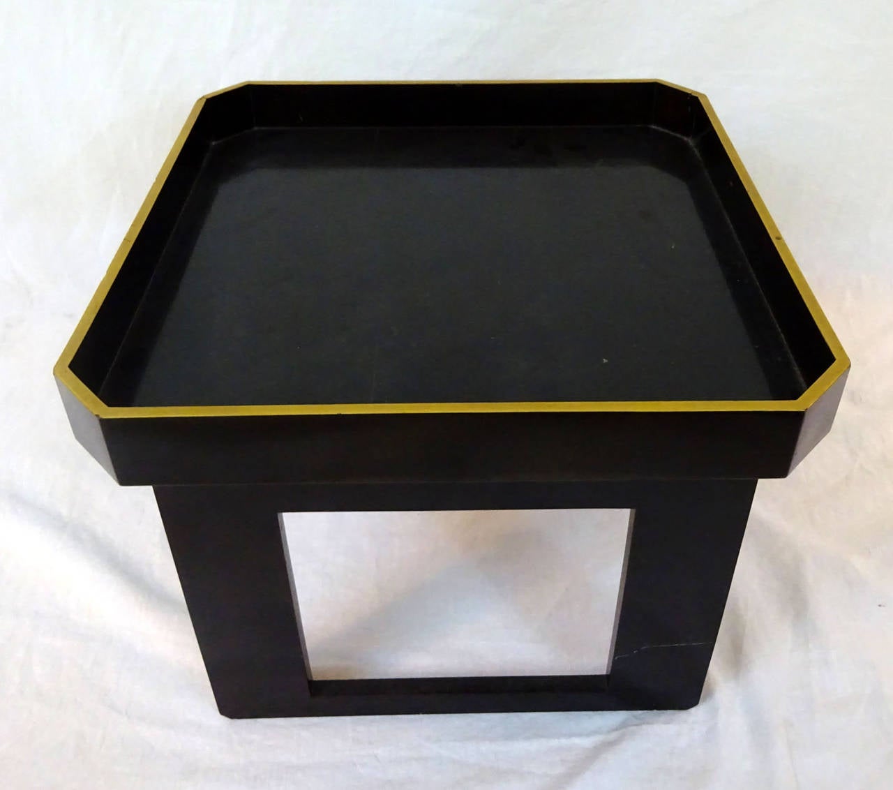 Early 20th Century Ebonized Lacquer Small Tray Table from the Orient For Sale 5