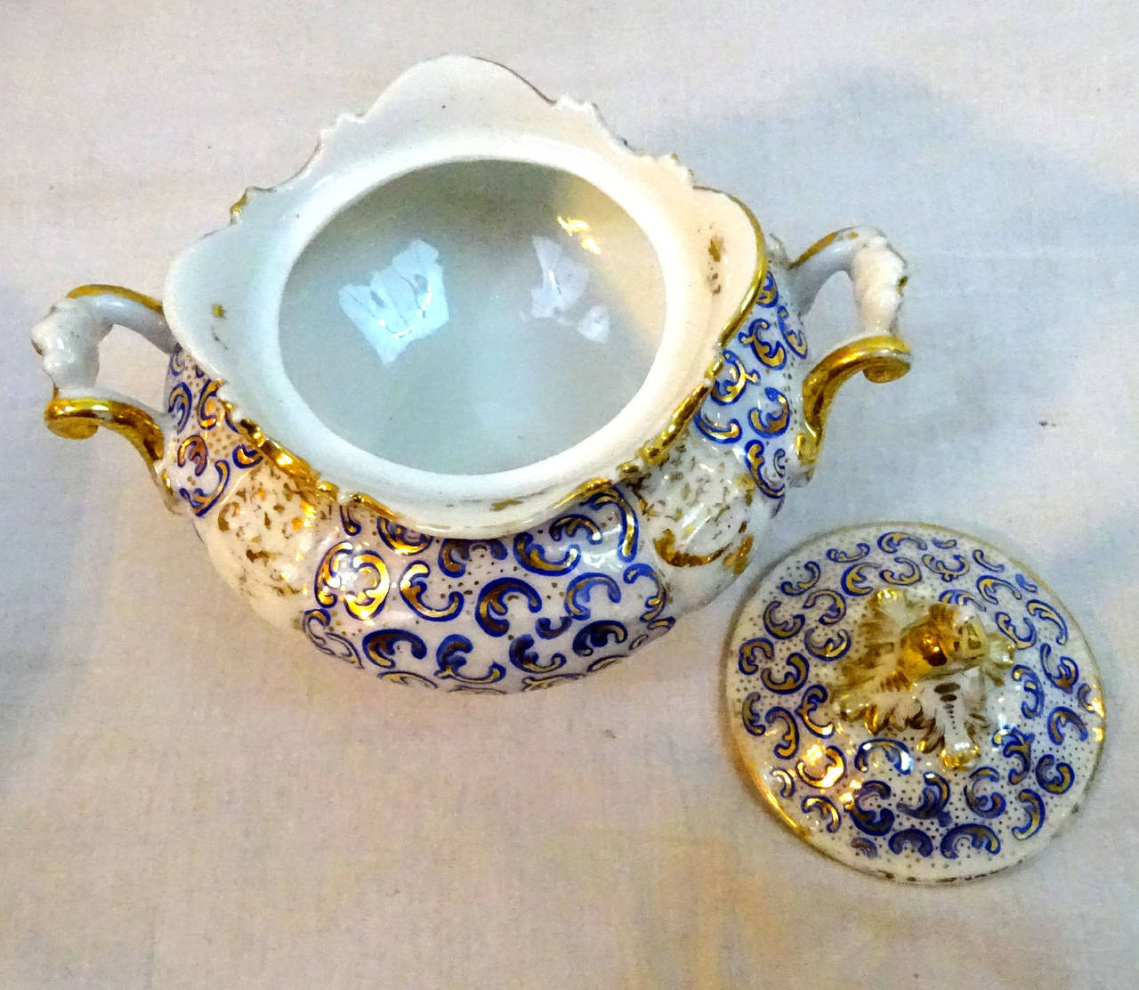 Late 19th Century English Porcelain Partial Tea Service For Sale 3