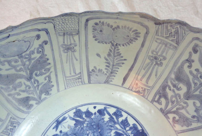 17th Century Hatcher Blue and White Porcelain Large Bowl 1