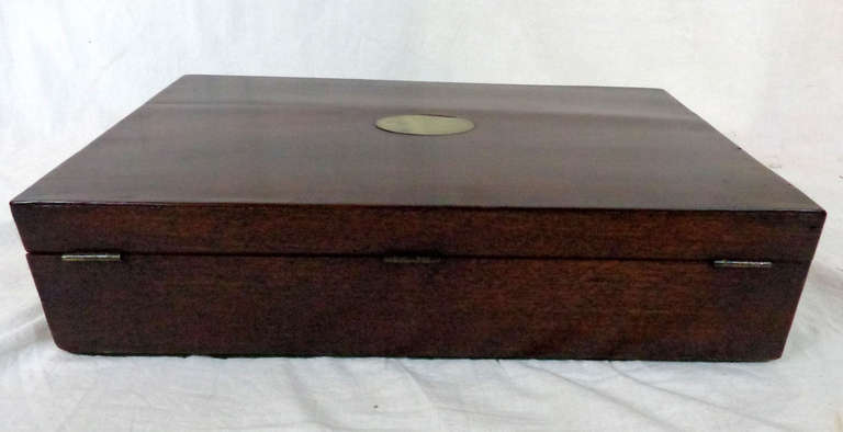 18th c. English Mahogany Box with Bronze Medallion For Sale 4