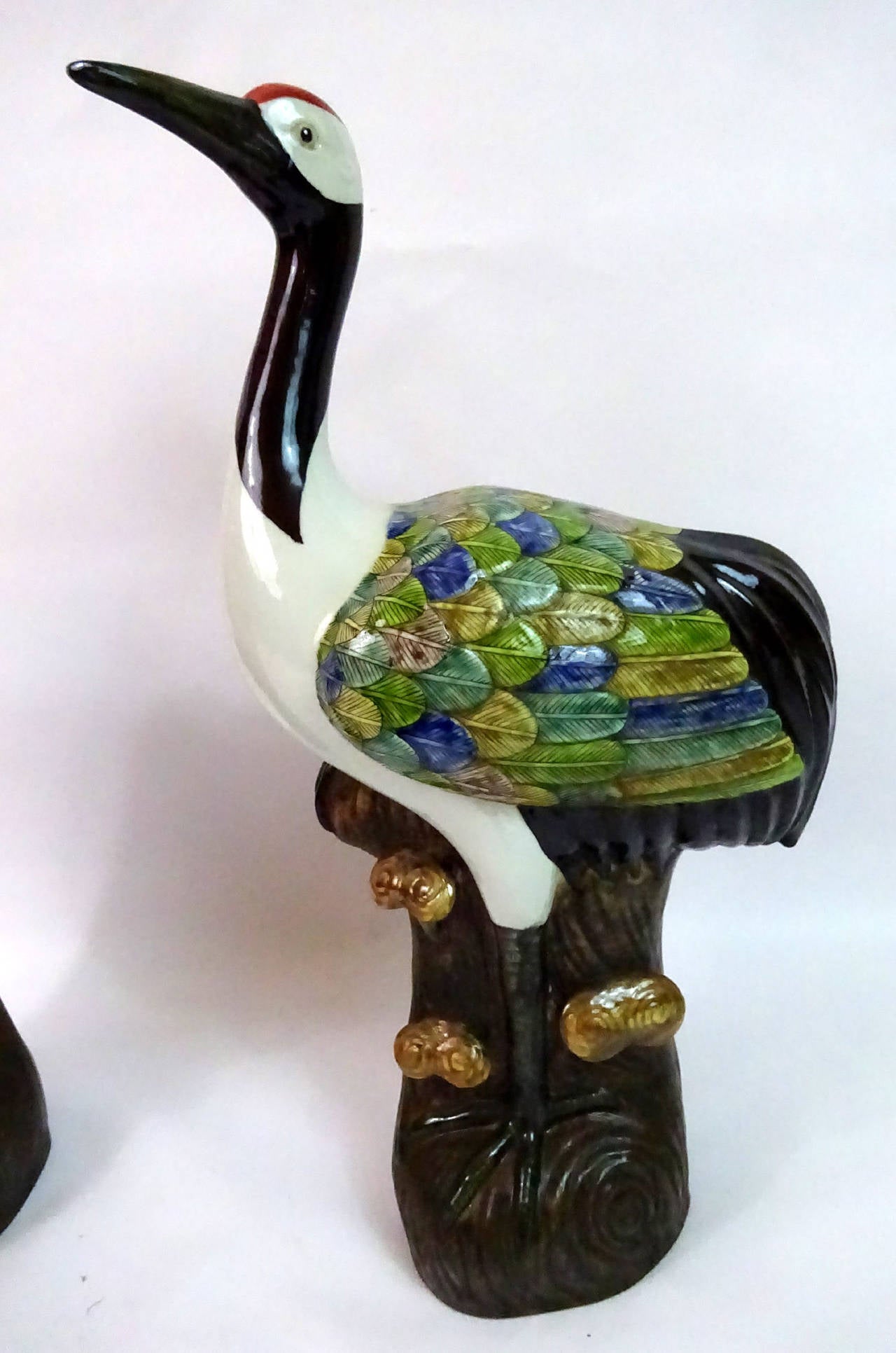 Pair of Early 20th Century Chinese Polychrome Porcelain Storks In Excellent Condition In Dallas, TX