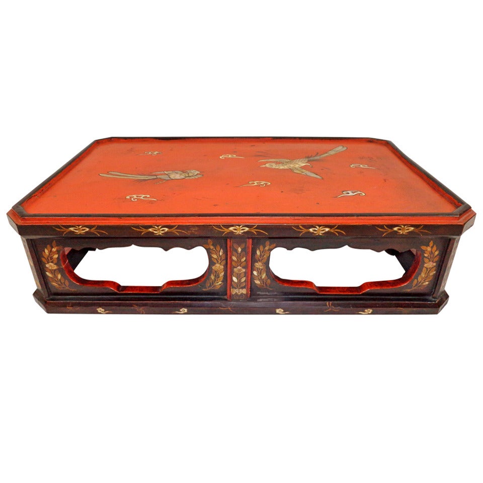 19th Century Chinese Tray with Mother-of-Pearl Inlay For Sale