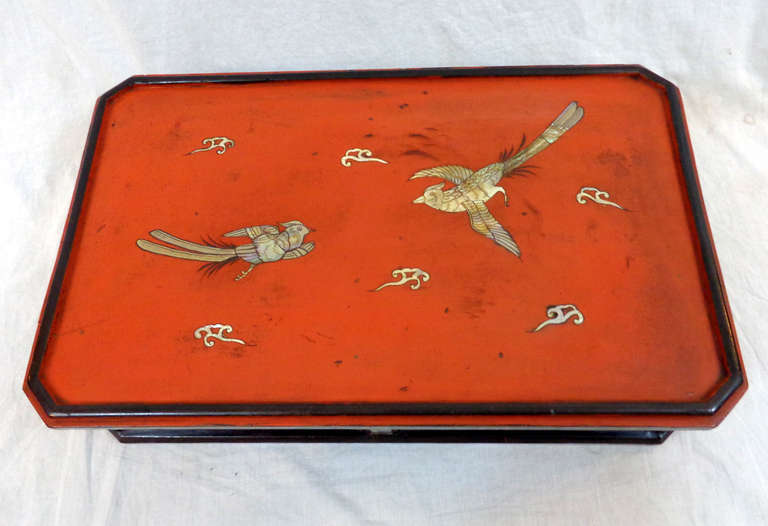 19th Century Chinese Tray with Mother-of-Pearl Inlay In Excellent Condition For Sale In Dallas, TX