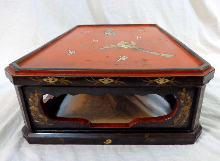 19th Century Chinese Tray with Mother-of-Pearl Inlay For Sale 4
