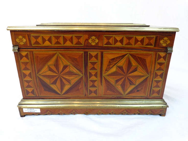 19th c. Inlaid Box with Star Design and Brass Trim For Sale 3
