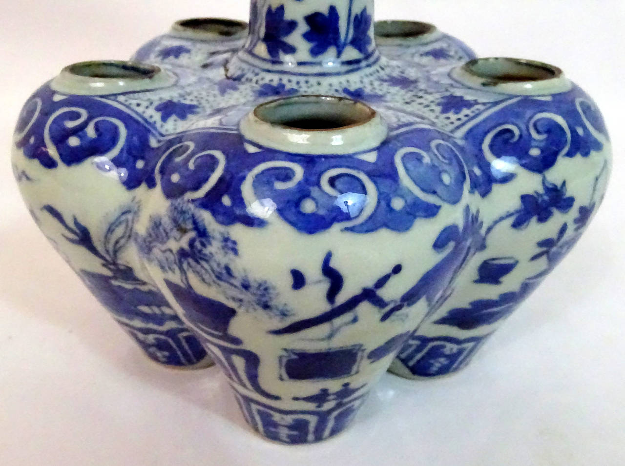 19th c. Chinese Blue and White Porcelain Tulipiere 2