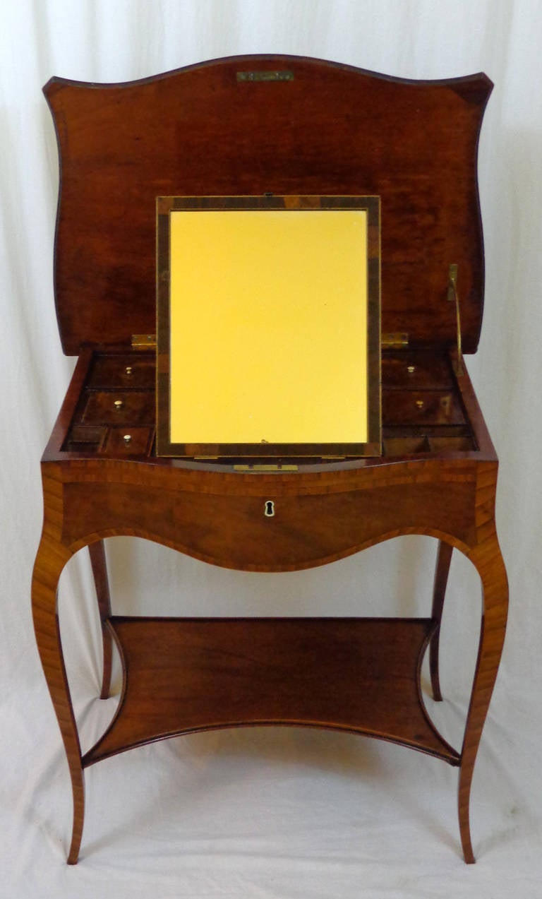 Satinwood 18th Century, Hepplewhite Period Dressing Table For Sale
