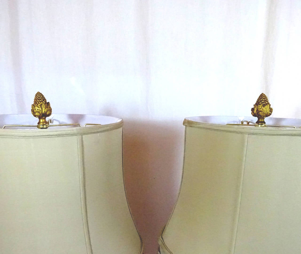 Pair of 19th Century French Marble and Ormolu Lamps For Sale 6