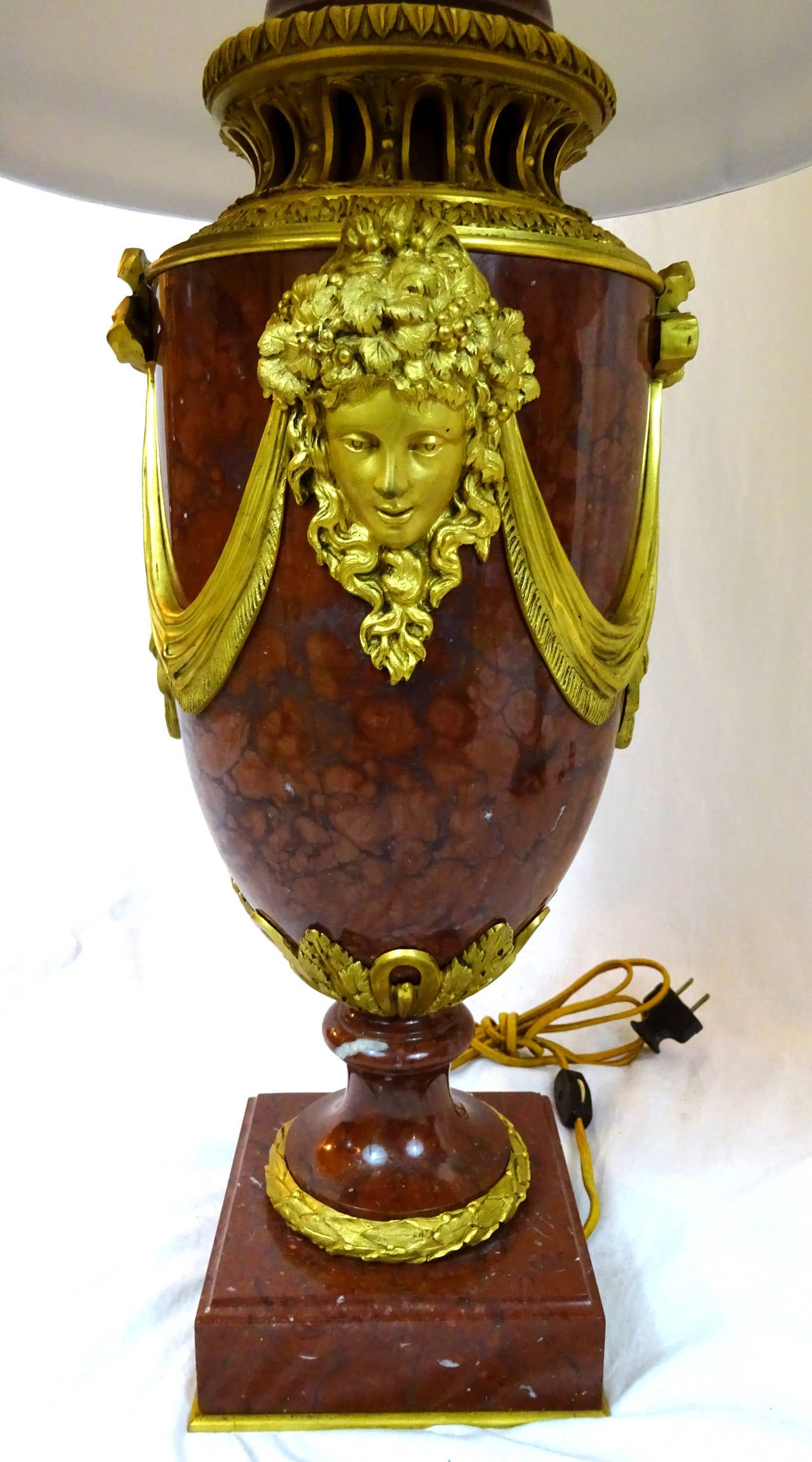 Pair of 19th Century French Marble and Ormolu Lamps For Sale 1