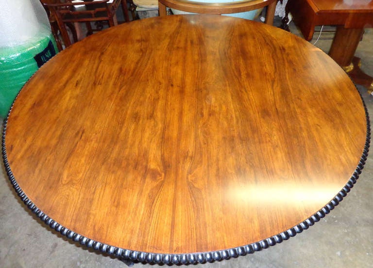 English 20th c. Round Table in Rosewood with Ebonized Trim
