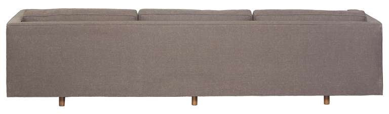 Harvey Probber

three seat sofa

Harvey Probber Inc., USA , circa 1957.  
Upholstery, down feather cushions, walnut.

102 w x 34 d x 25 h inches