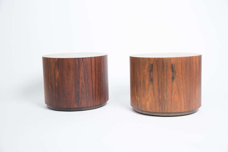 Harvey Probber

occasional tables

Harvey Probber, Inc.
USA , c. 1960
rosewood
20 d x 15.5 h inches 

rosewood occasional pedestal tables, veneered to create a starburst. castered base.