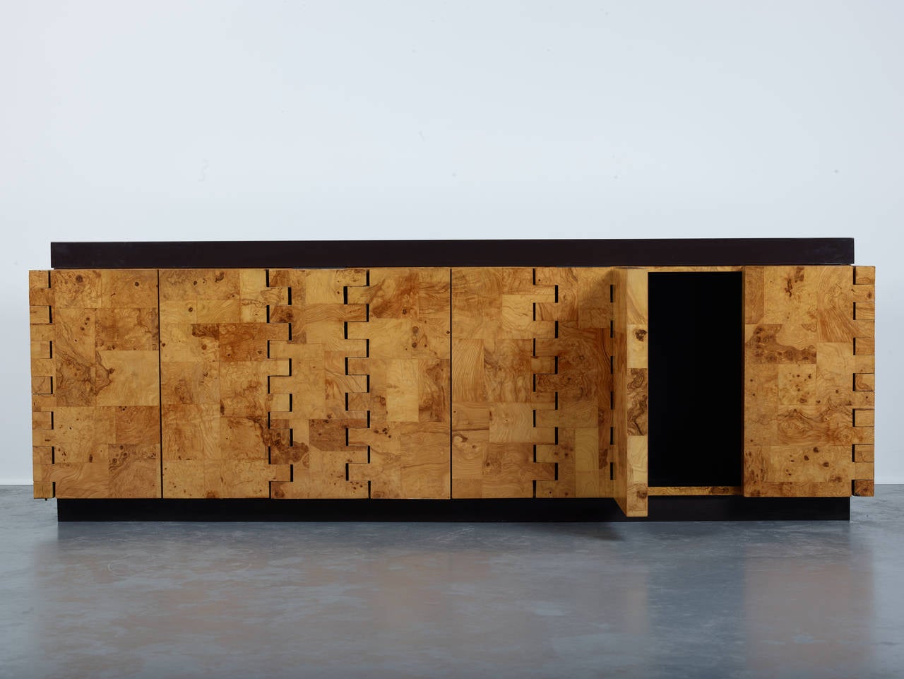 Paul Evans 400 Olive Burl Cabinet, 1970 In Good Condition In Amarillo, TX