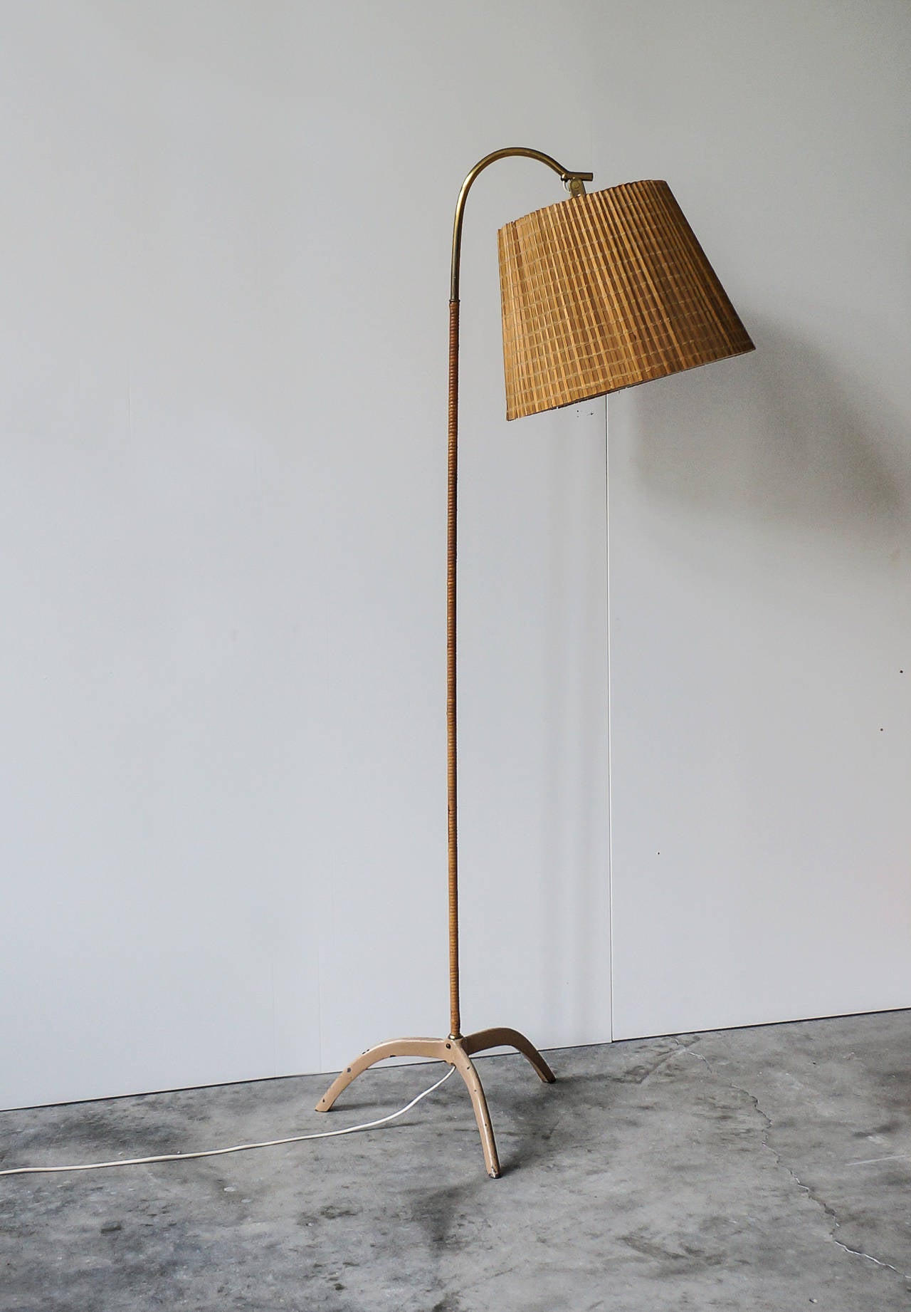 paavo tynell table lamp