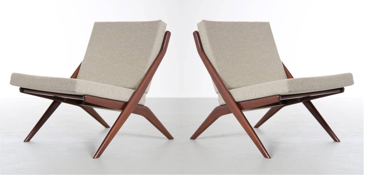 Pair of Scissor Lounge Chairs by Folke Ohlsson for Dux In Excellent Condition In Houston, TX