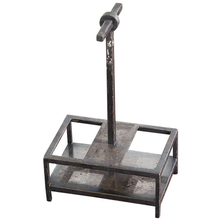 Soporte para vinagreras Christopher Dresser de plata de Hukin and Heath