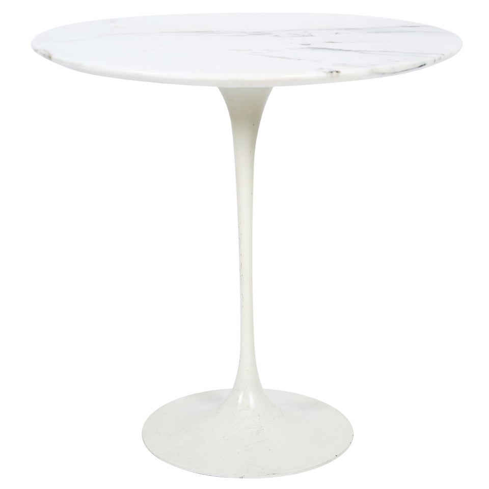 Eero Saarinen occasional table