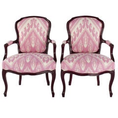 Pair of Cranberry Lacquered Chairs 6