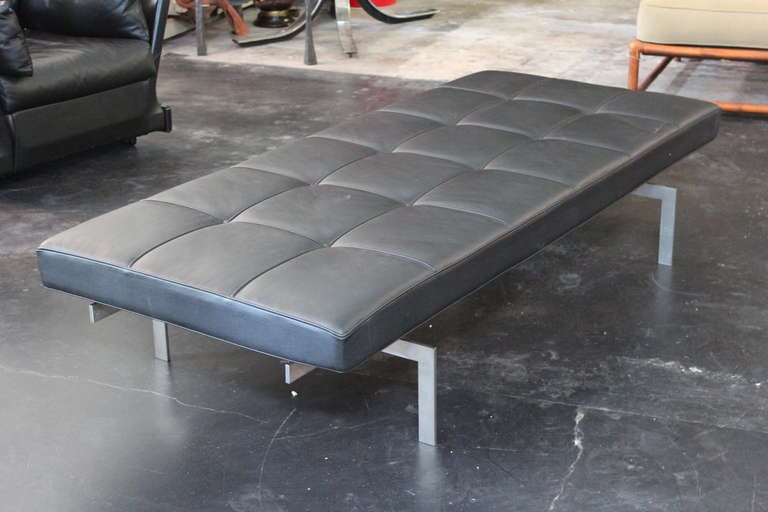 A black leather PK 80 daybed/bench designed by Poul Kjaerholm for Fritz Hansen.