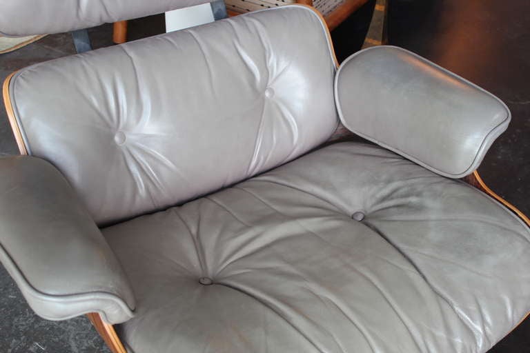 eames chair grey leather