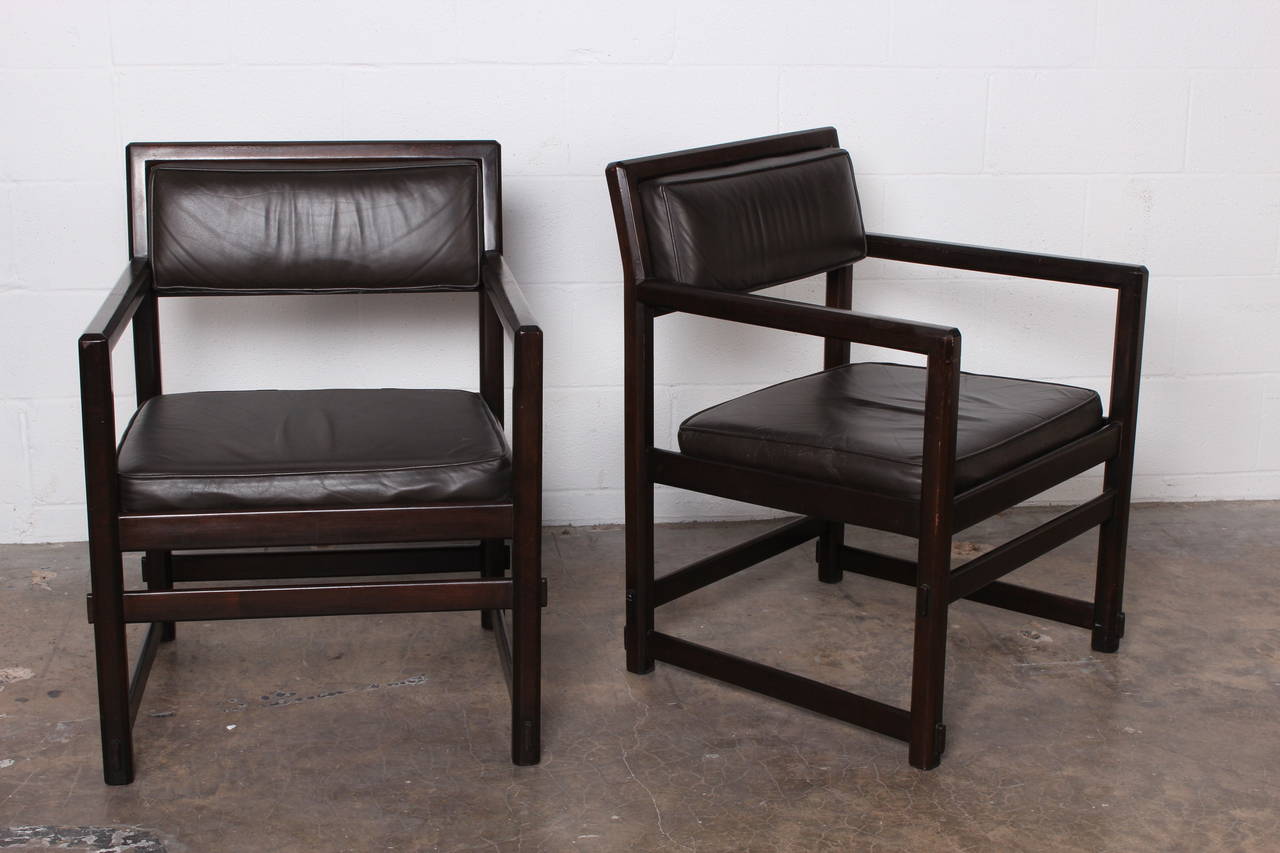 Pair of Mahogany and Leather Armchairs by Edward Wormley for Dunbar In Good Condition In Dallas, TX