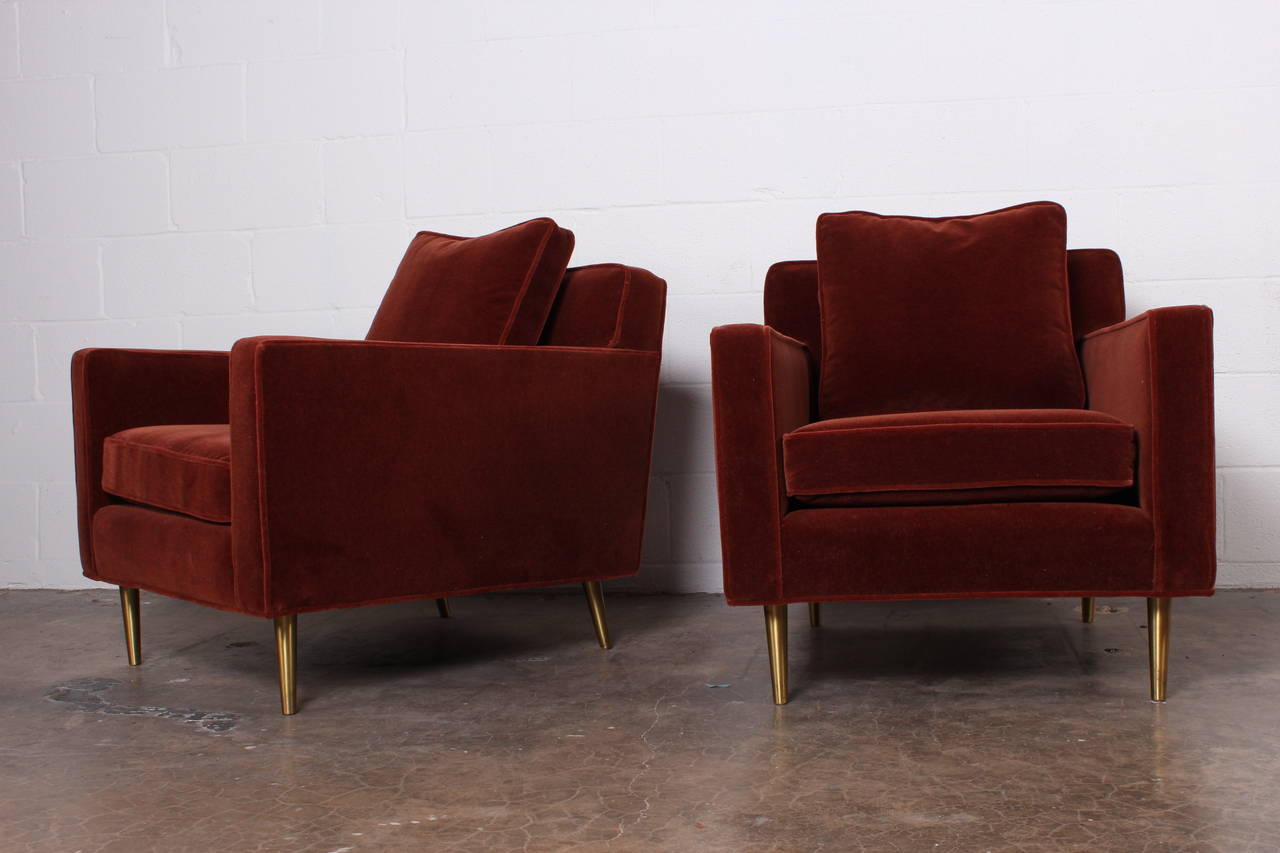Pair of Brass Legged Lounge Chairs by Edward Wormley for Dunbar In Excellent Condition In Dallas, TX