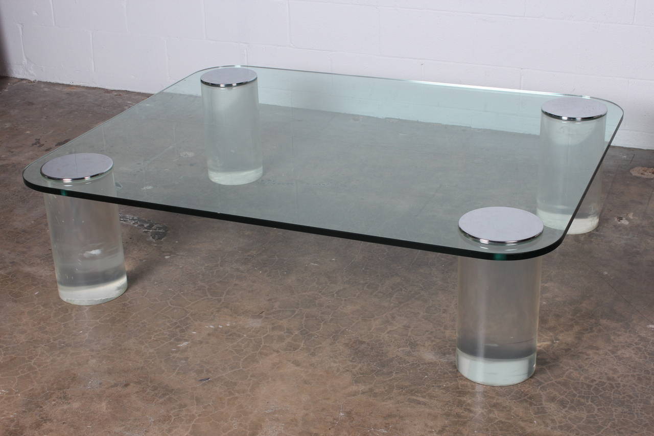 Large Lucite and Glass Coffee Table In Good Condition In Dallas, TX