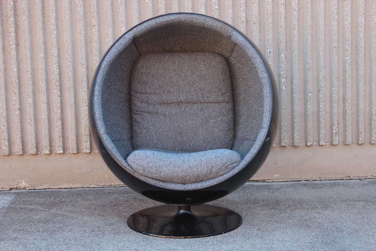Ball Chair by Eero Aarnio 2