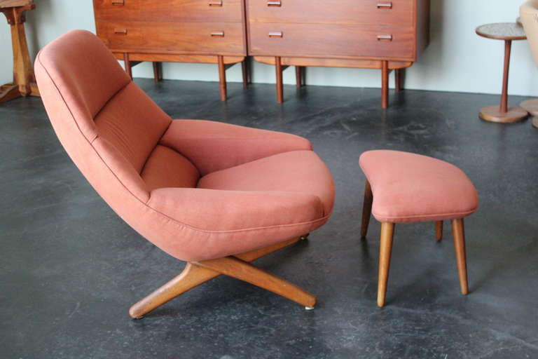 Lounge Chair And Ottoman By Illum Wikkelso In Good Condition In Dallas, TX