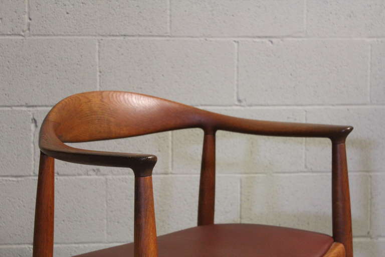 Round Chair by Hans Wegner In Good Condition In Dallas, TX