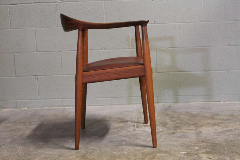 Round Chair by Hans Wegner 1