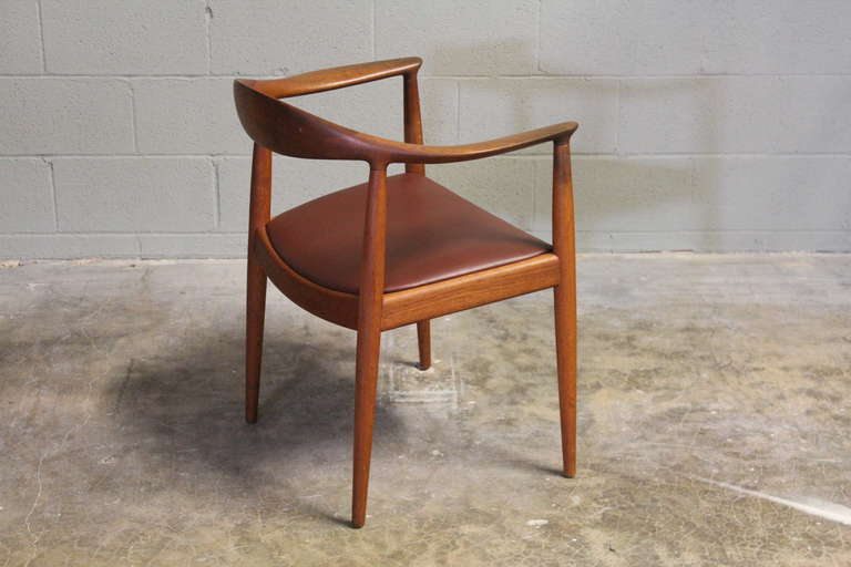 Round Chair by Hans Wegner 3