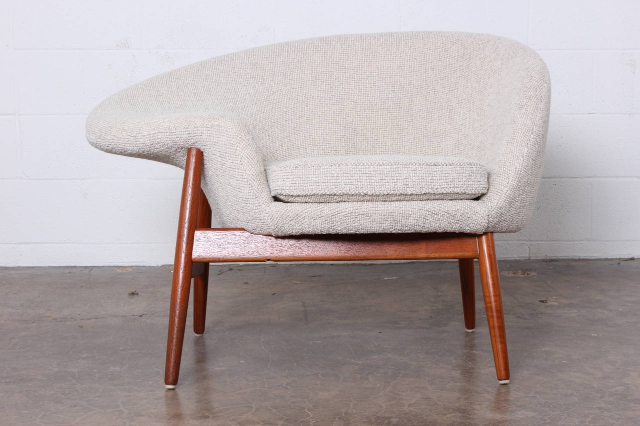 Fried Egg Chair By Hans Olsen At 1stdibs Asymmetrical Fried Egg Lounge Chair Designed By Hans
