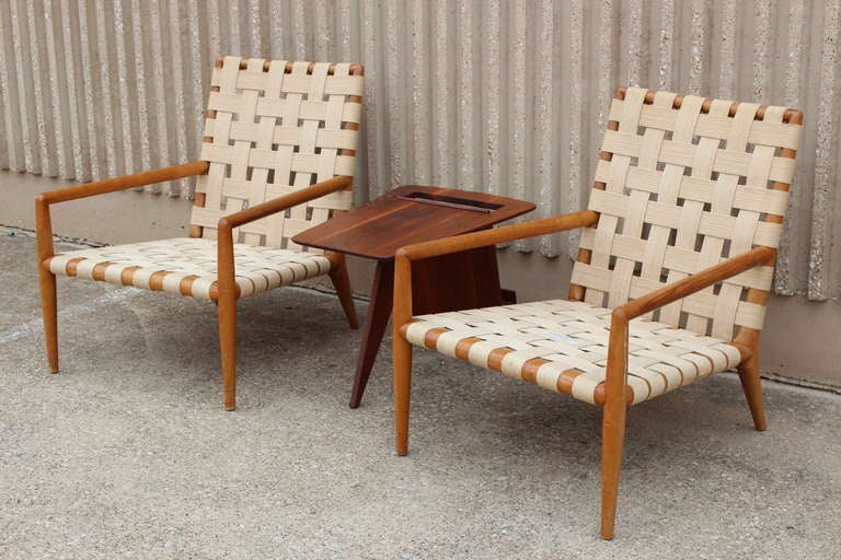 Magazine Table by Jens Risom 5