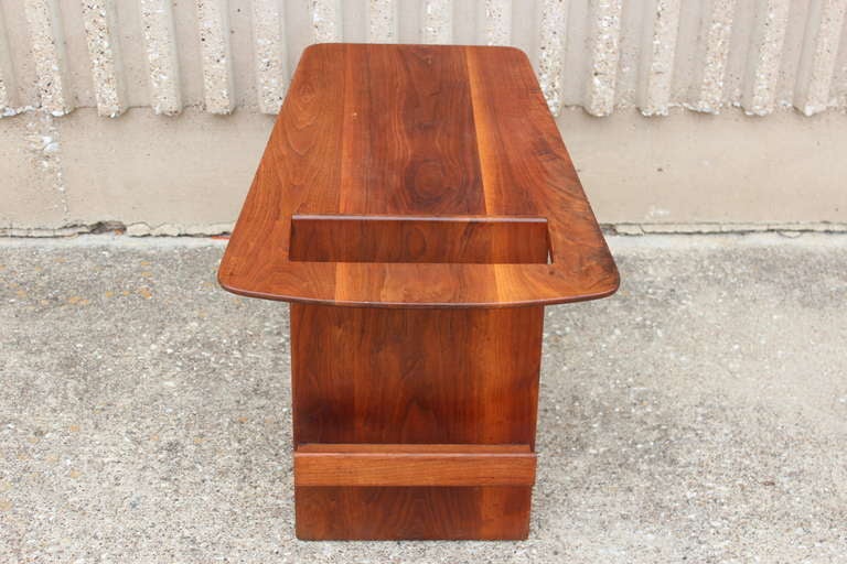 Magazine Table by Jens Risom 4