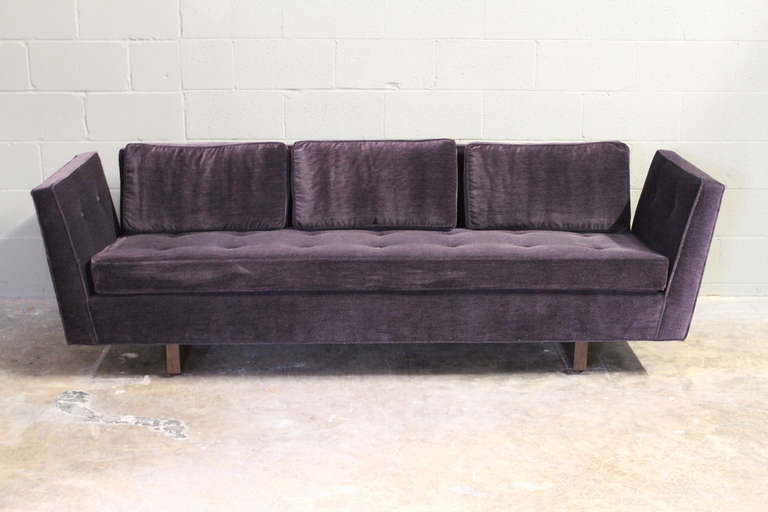 Split Arm Sofa by Edward Wormley for Dunbar In Excellent Condition In Dallas, TX