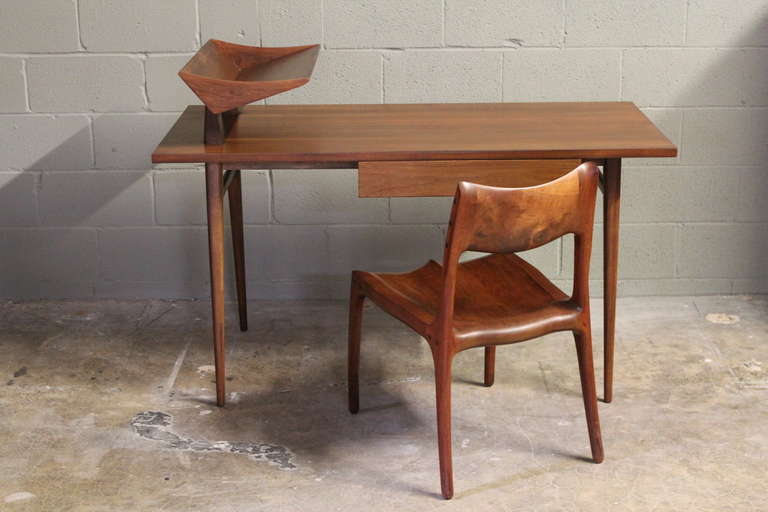 Rare Desk Designed by Bertha Schaefer for Singer and Sons 5
